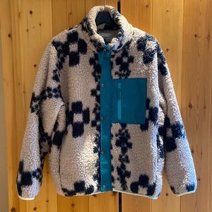 Urban outfitters fuzzy printed full zip fleece jacket size medium